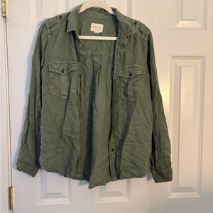 American Eagle Outfitters Green Button Down Shirt